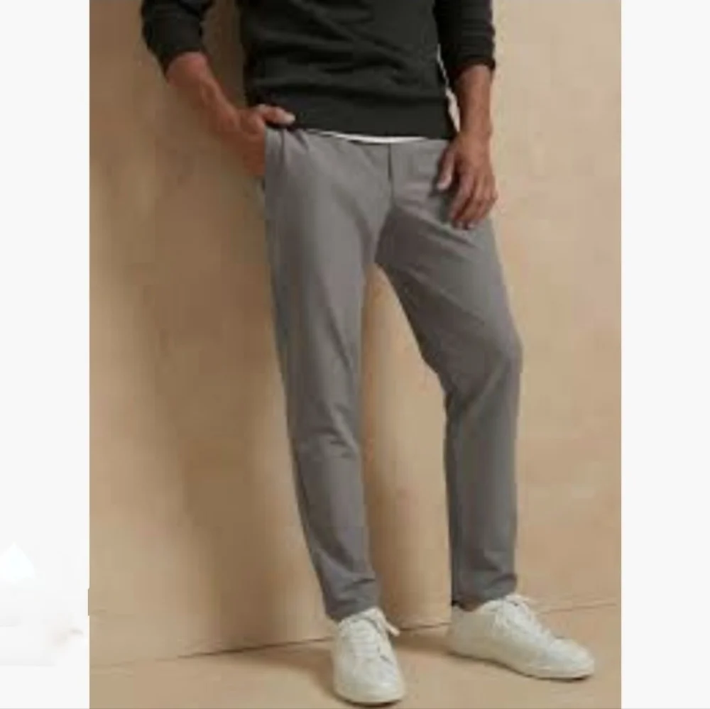 Banana Republic Slim Tapered Performance Pant Dark Steel Grey 32 x 34
