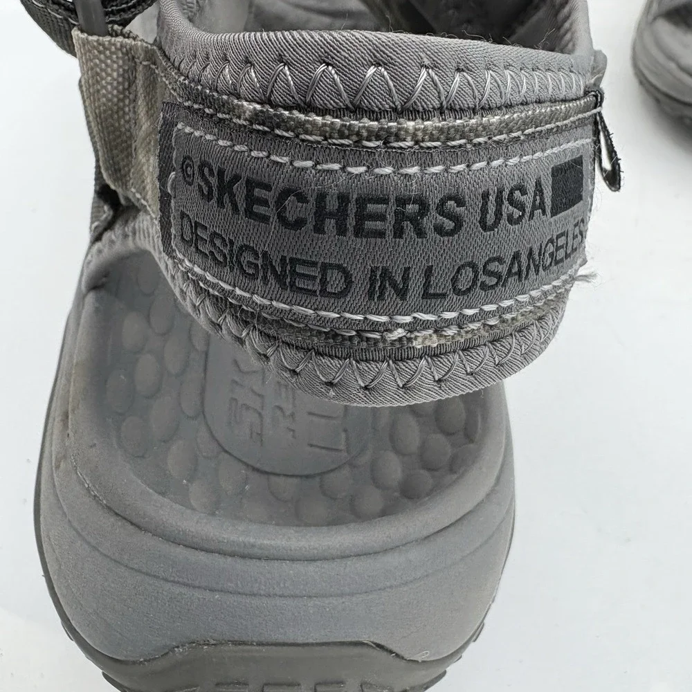 Skechers pre owned