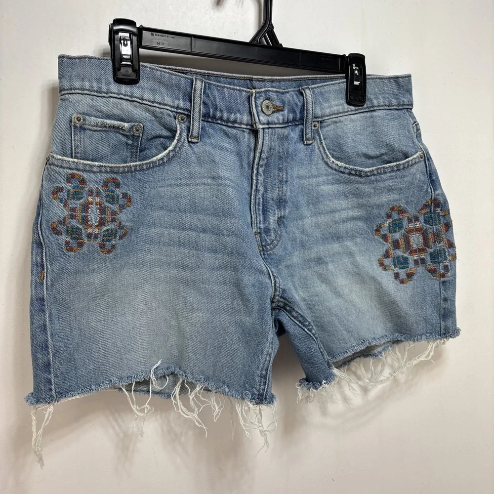 Lucky Brand Womens Midrise Boy Short Cutoff Embroidered Denim‎ Size 8 Cutoff