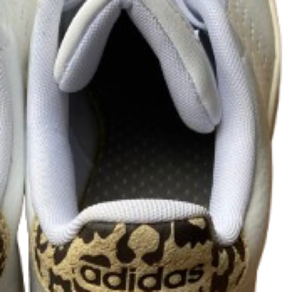 adidas chic sneakers