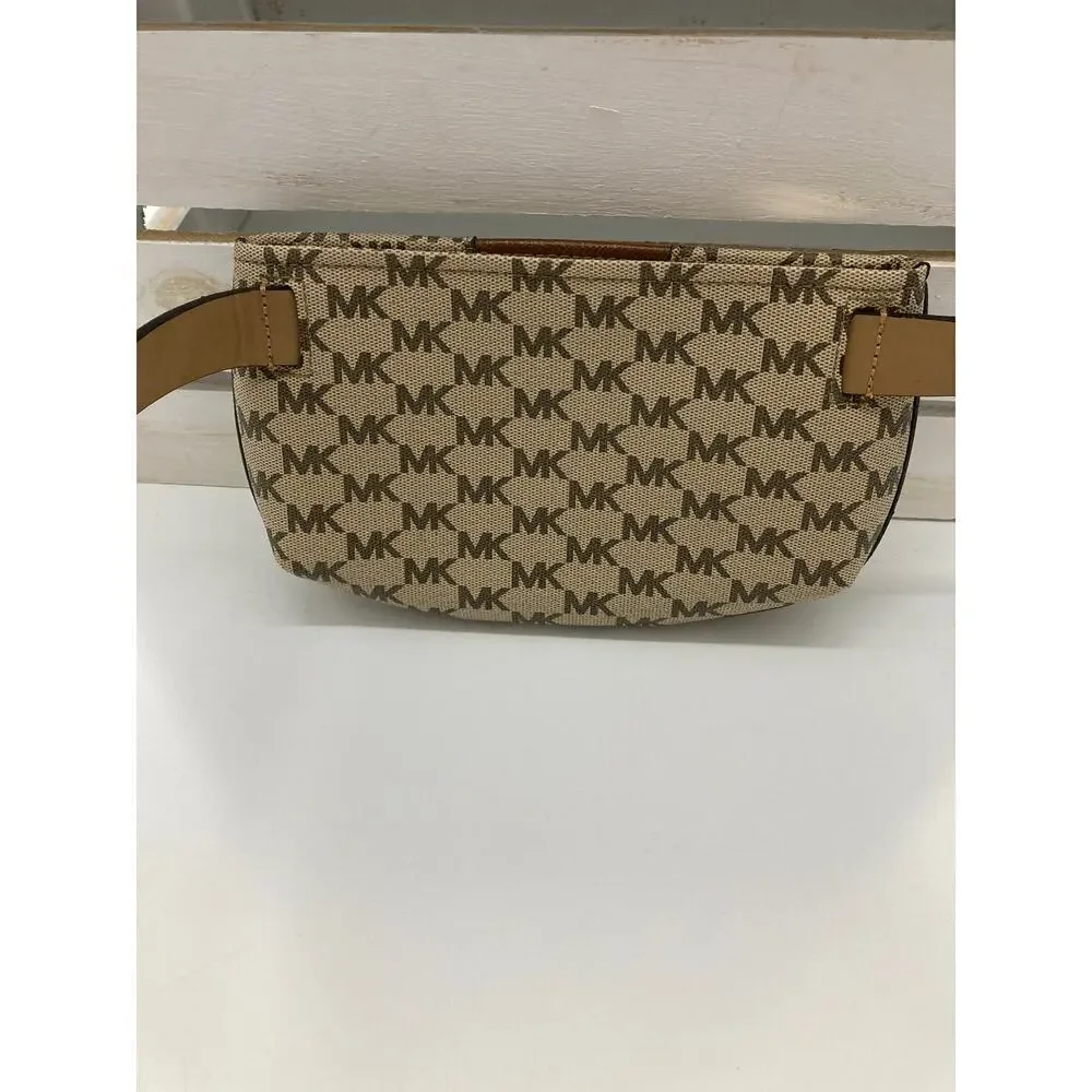 Michael Kors free pet functional