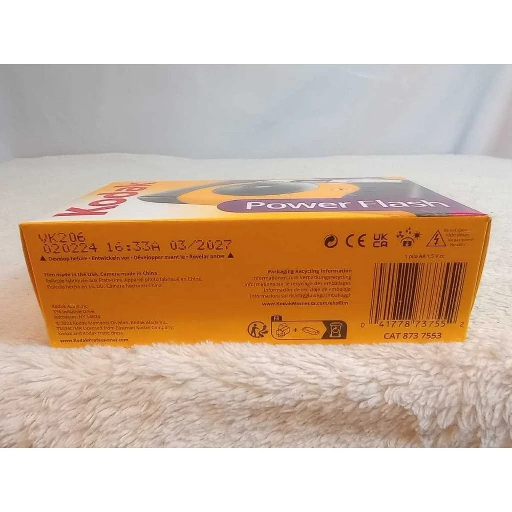 Kodak Power Flash 27 Exposure Disposable Camera Yellow Purple NIB