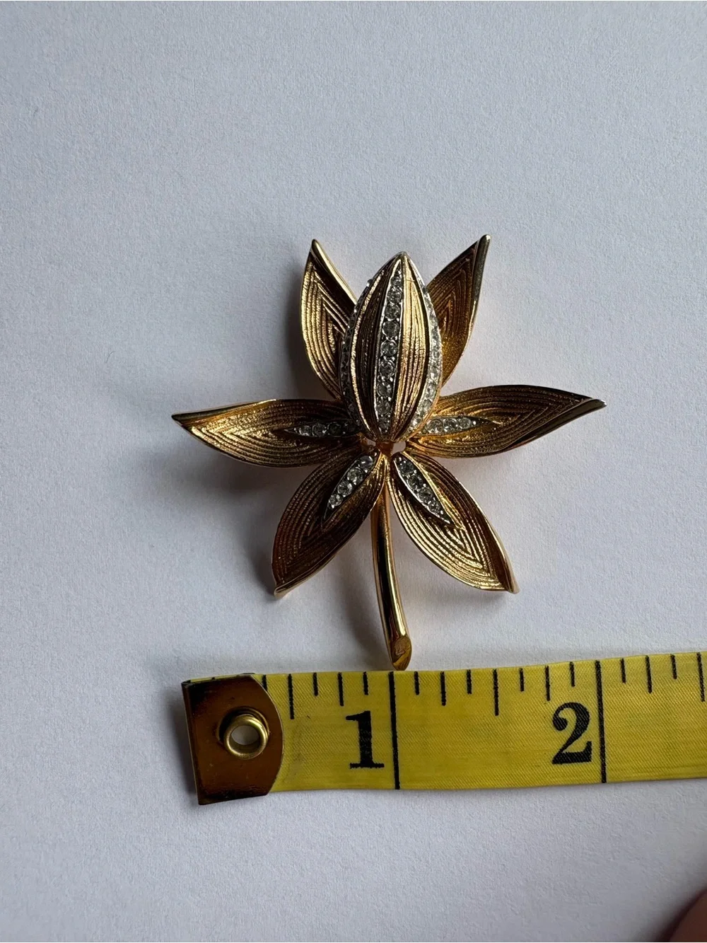 Vintage Kramer Clear Rhinestone Gold Tone Flower Brooch Pin Orchid Water Lily
