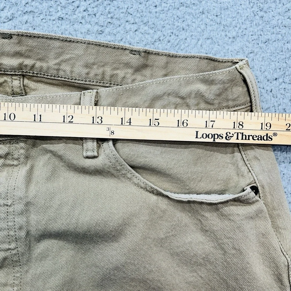 Levis fit flat