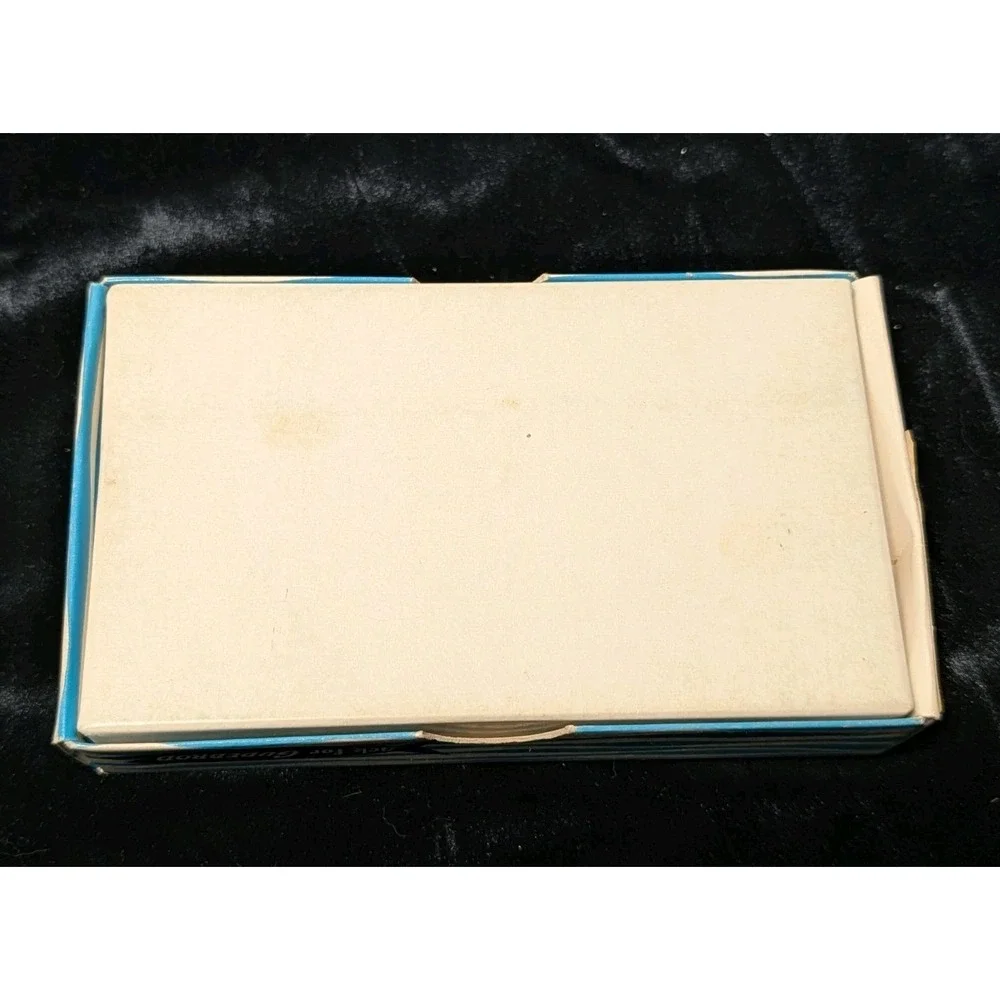 Gudebrod vintage box
