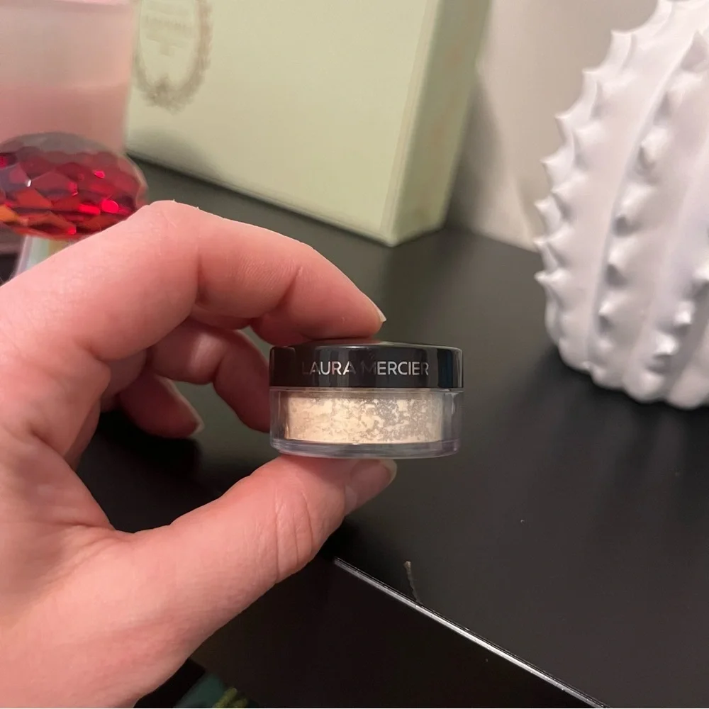 laura mercier laura mercier