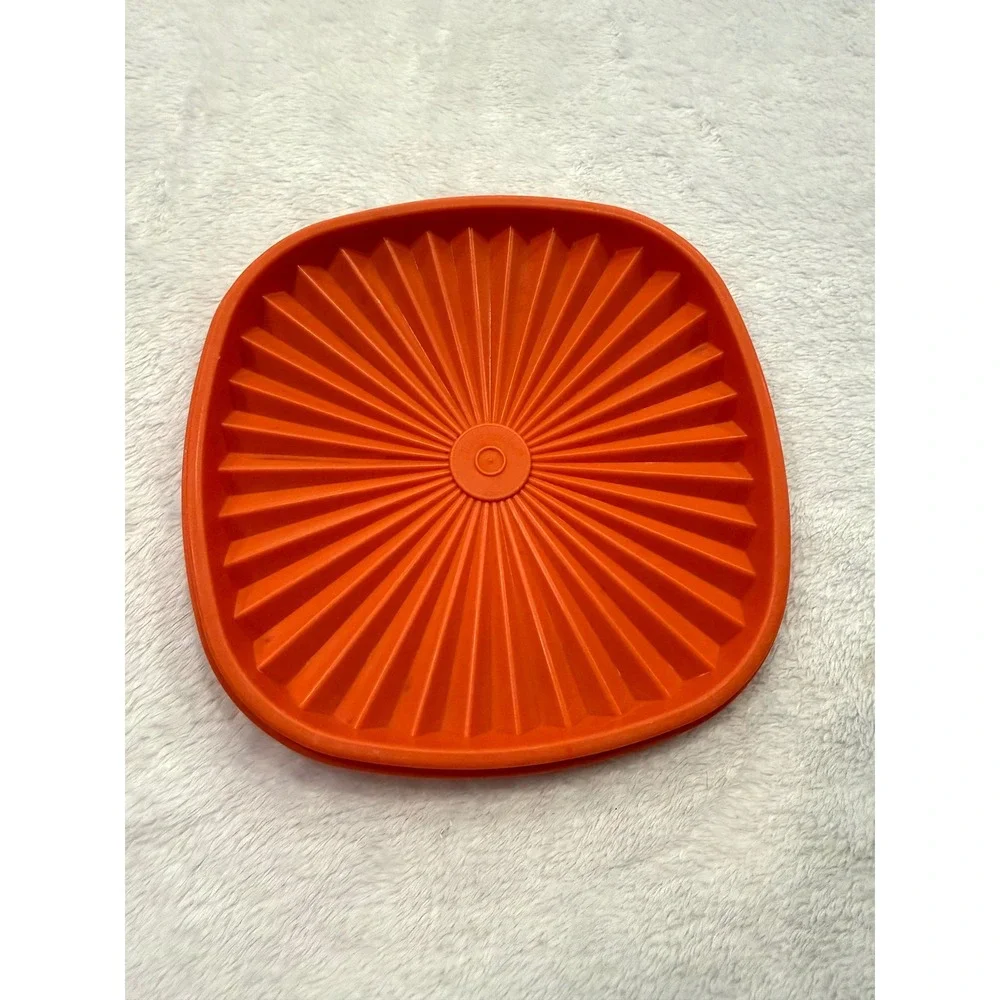 Vintage Tupperware Orange Servalier Sunburst Lid Replacement 839-17 7.5 Inch