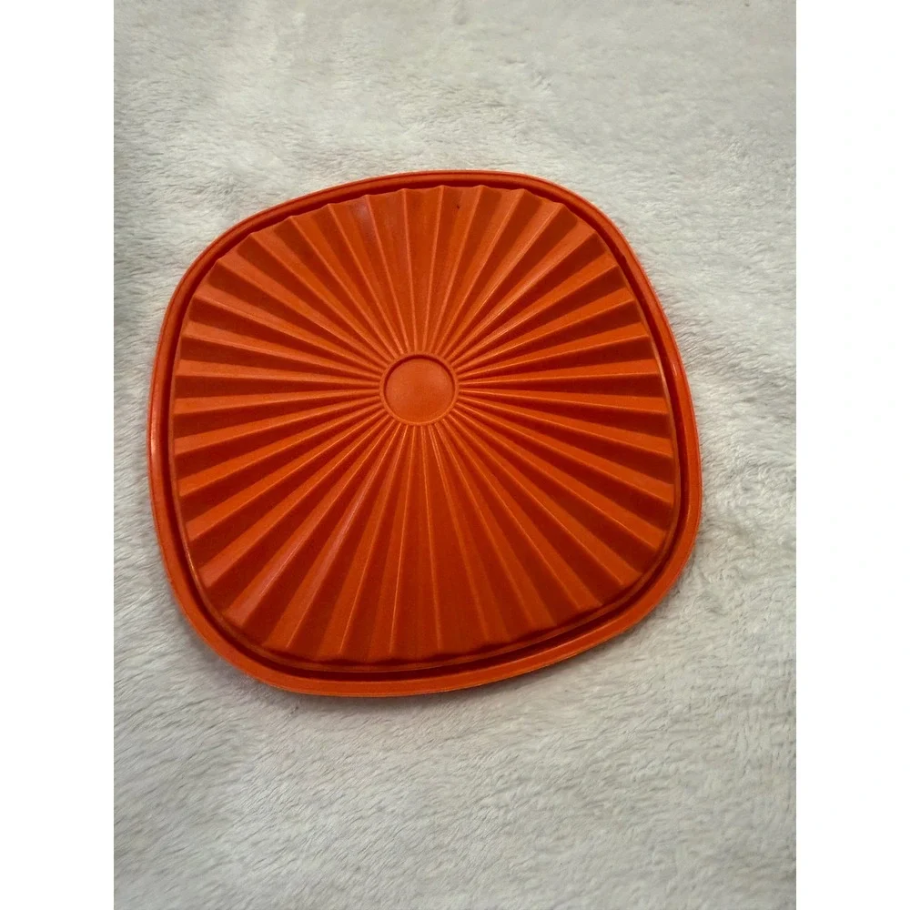 Vintage Tupperware Orange Servalier Sunburst Lid Replacement 839-17 7.5 Inch