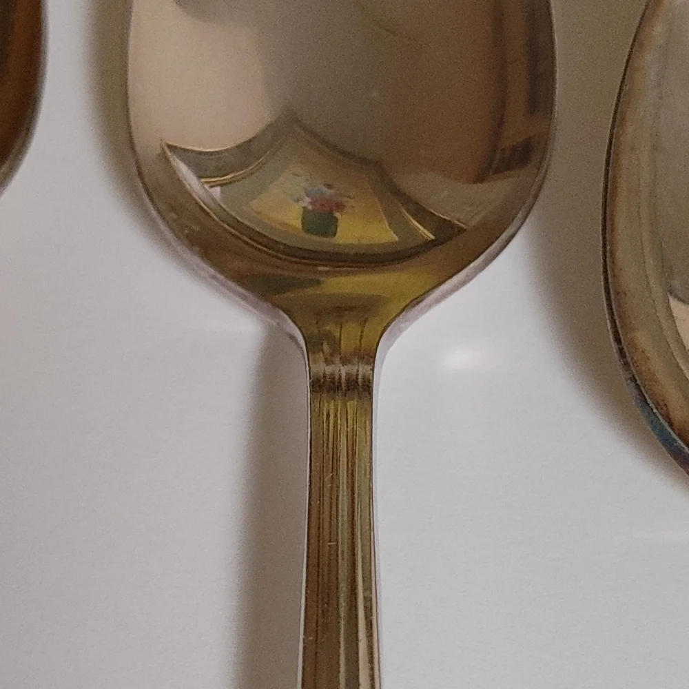 Oneida tudor plate