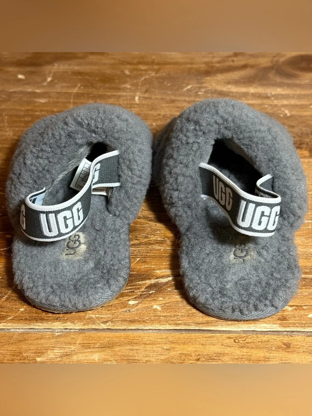 UGG kids fluff