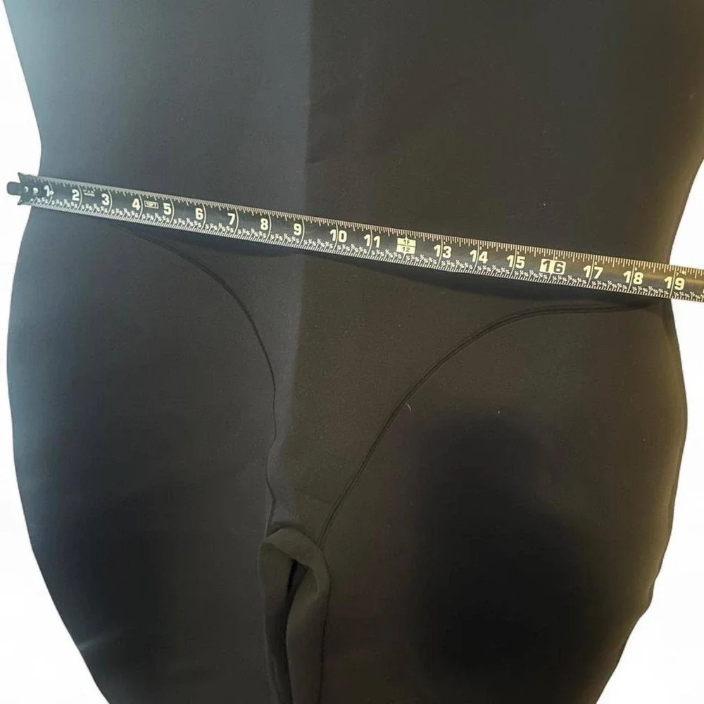 skims black