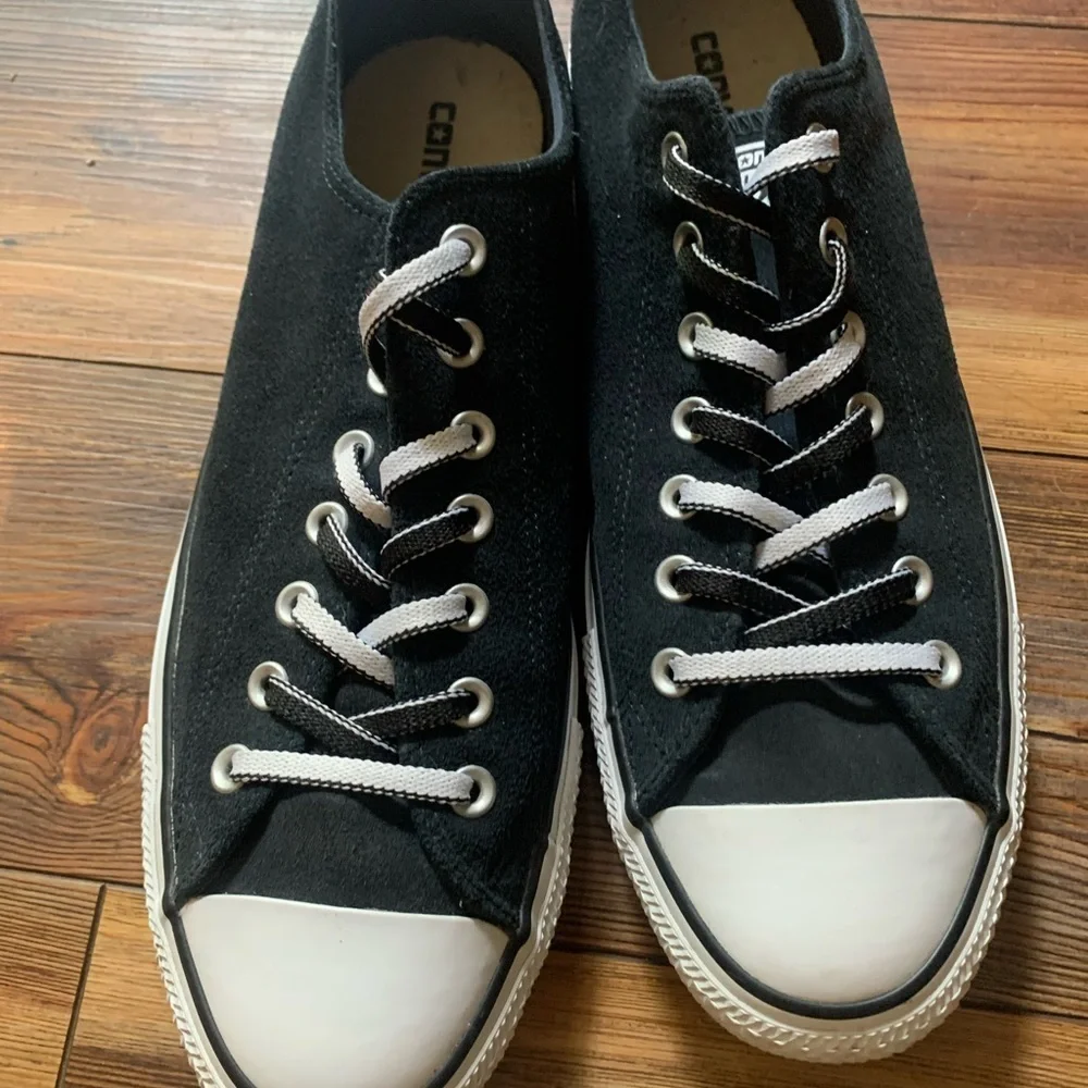 Converse step out