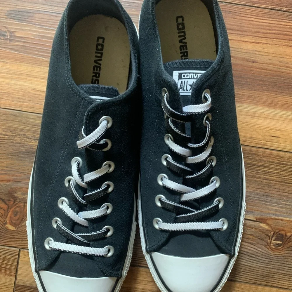 Converse step out