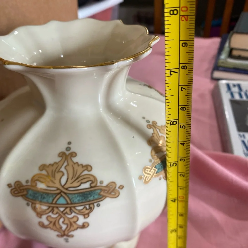 Lenox Collectible Porcelain Catalan Vase 8” Made in USA Gold Green Retired‎