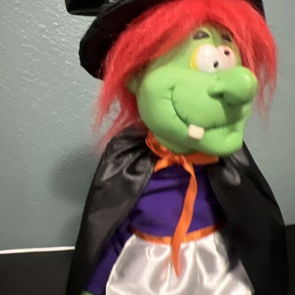 Vtg Halloween Vigor 1997 Animated Witch Monster Doll Music Walking Laughing 16X8