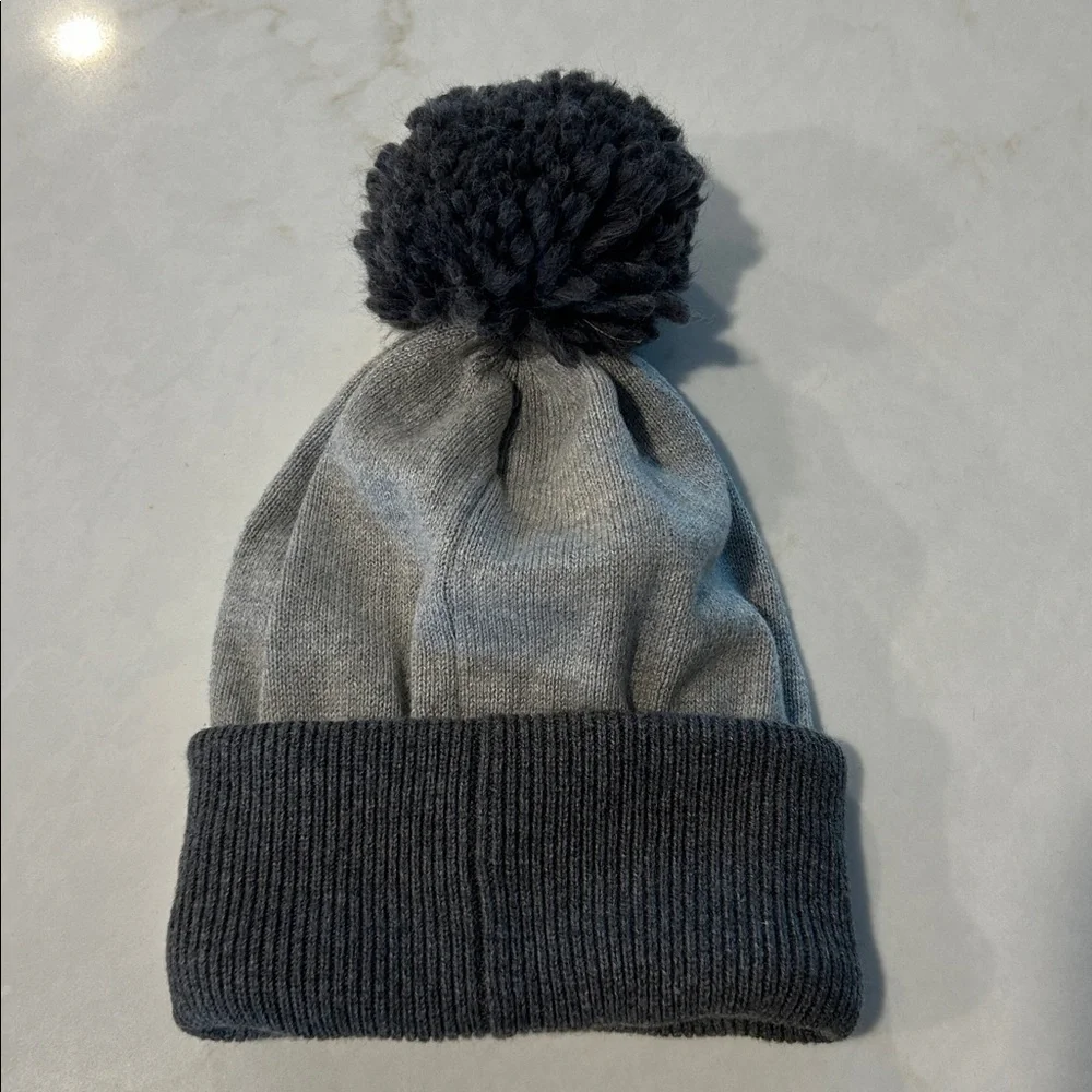 NWOT Girl's Disney GAP Minnie Mouse Gray Winter‎ Hat Cap Beanie S/M