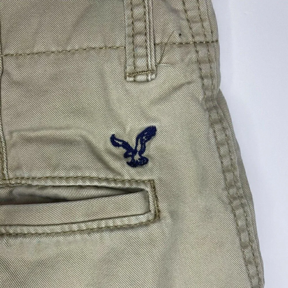 American Eagle Men's Sz 26 Longboard Khaki Shorts