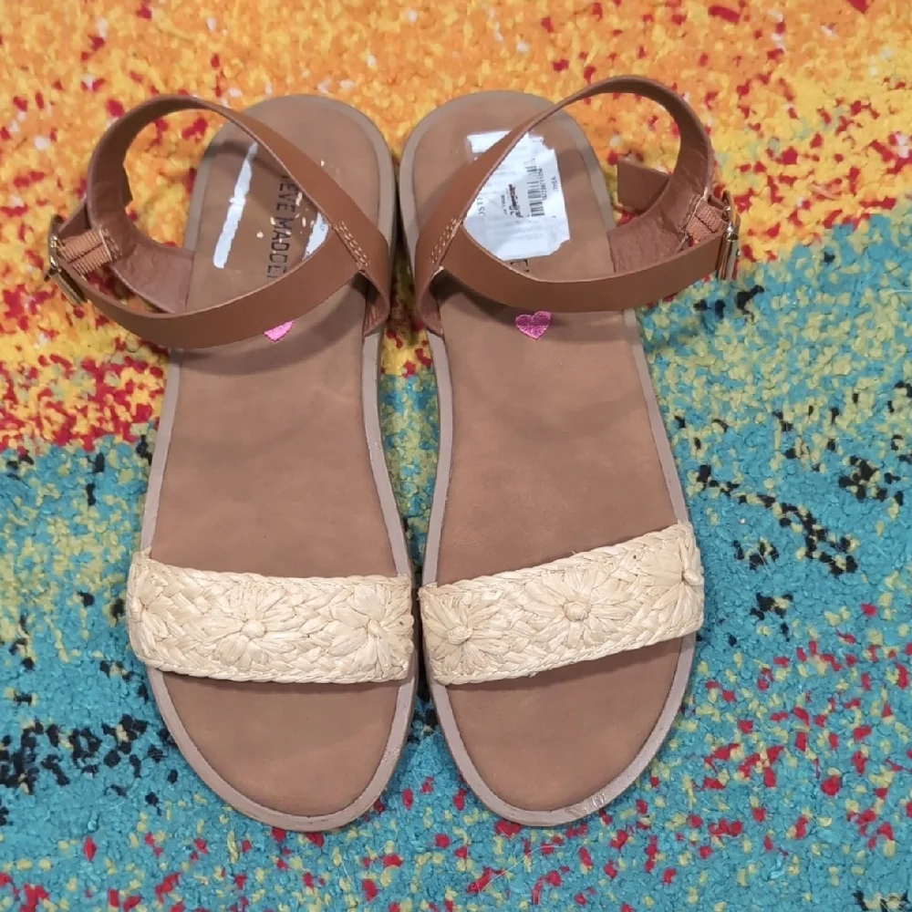 Steve Madden Girls Raffia Sandals Size 5 Tan Cream Boho Summer Shoes