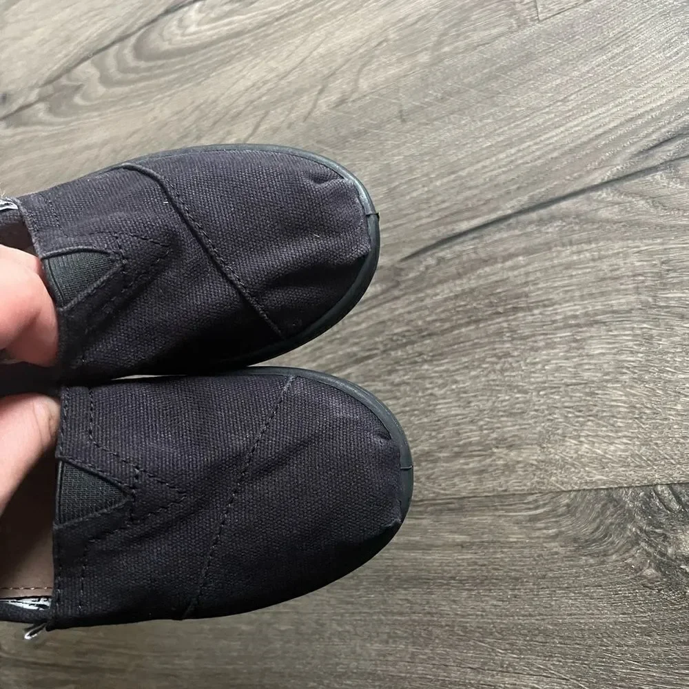 Toms good used