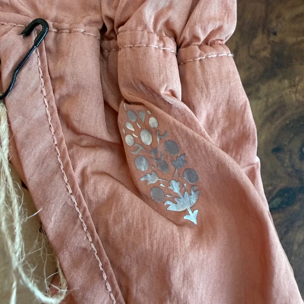 Free People Movement Coral/Orange Shorts - high wasted - size L