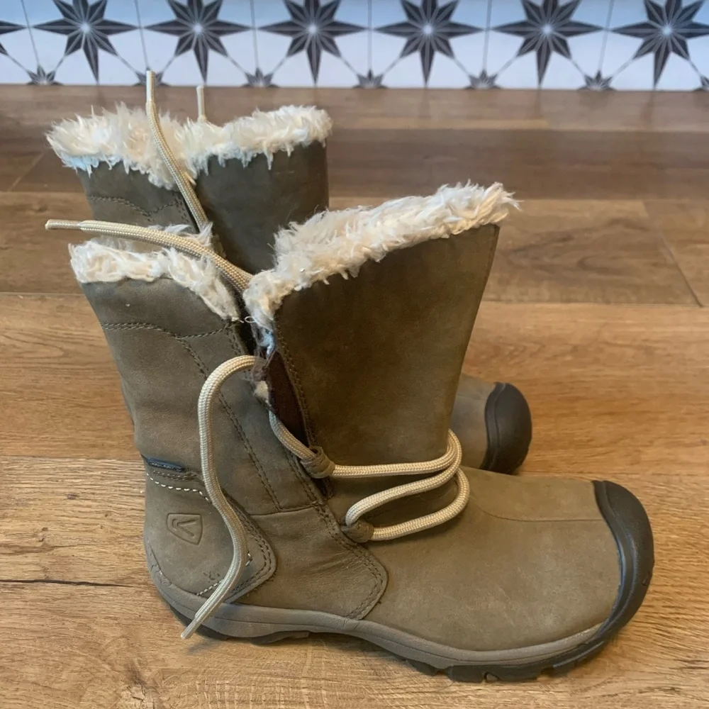 Keen cozy durable