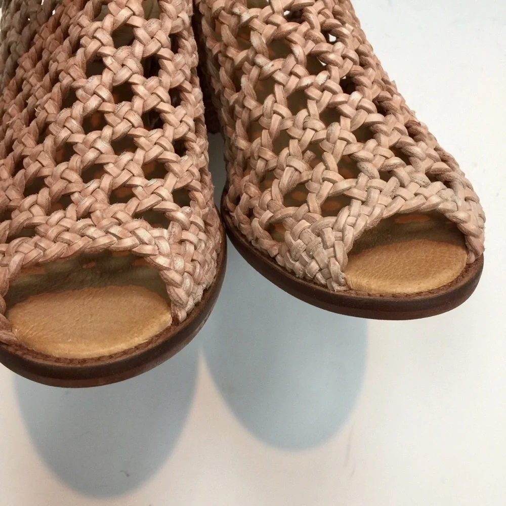 Sundance Veracruz Hive & Honey Sandals Pink Sz 10