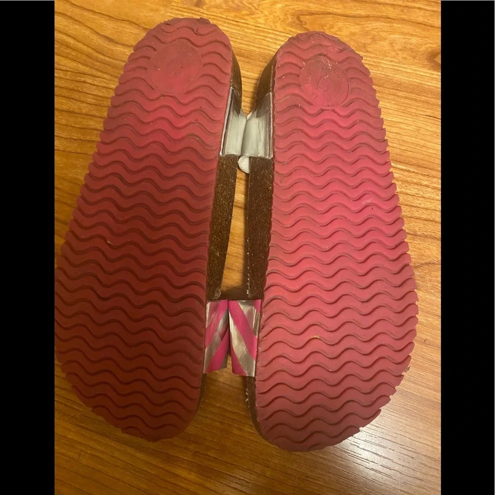 Agatha Ruiz De La Prada sandals arch