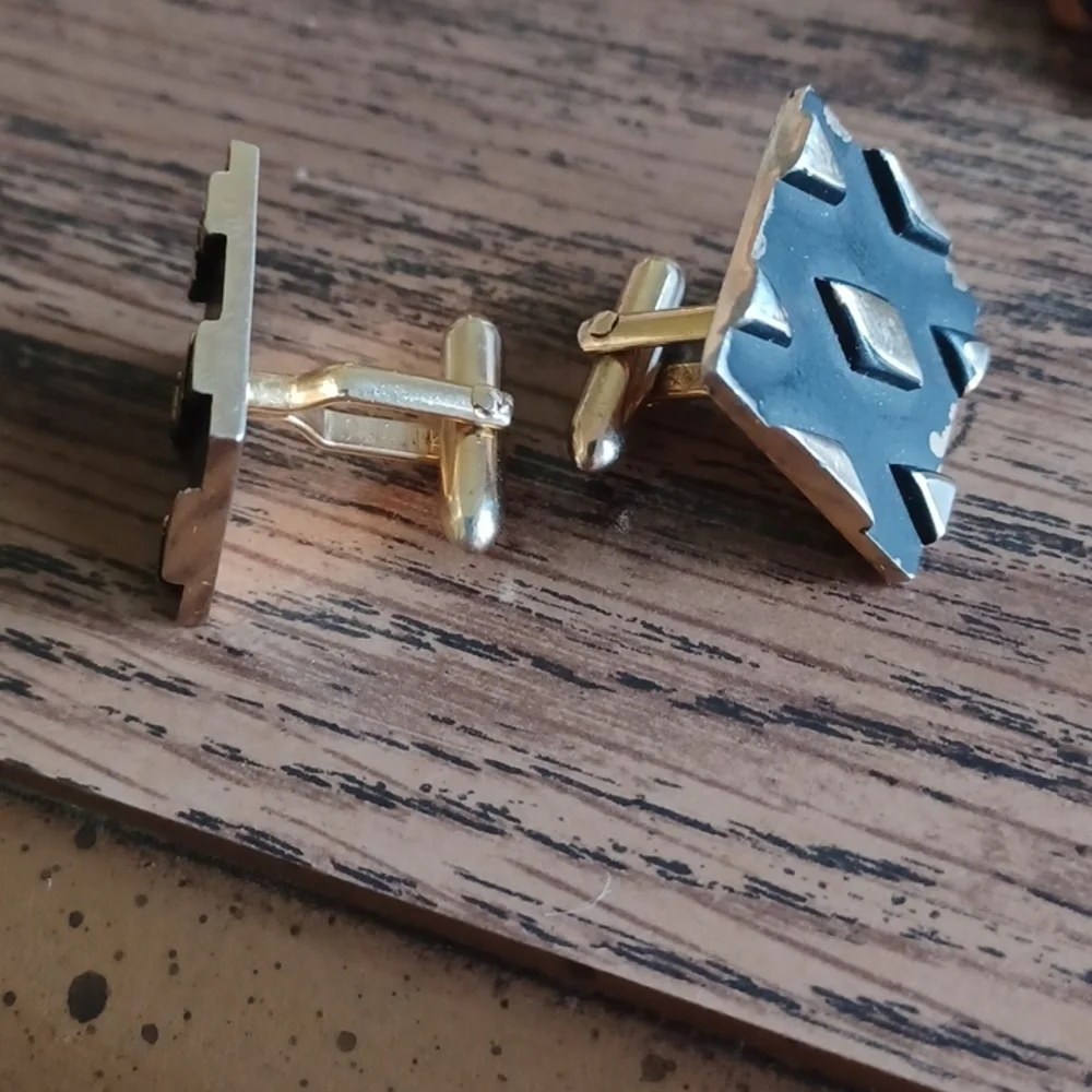 VTG SWANK gold tone & black mid-century cufflinks
