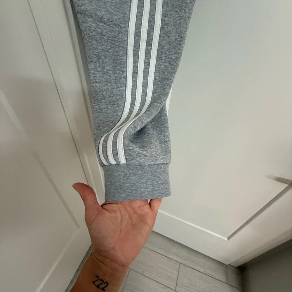 adidas comfortable stylish