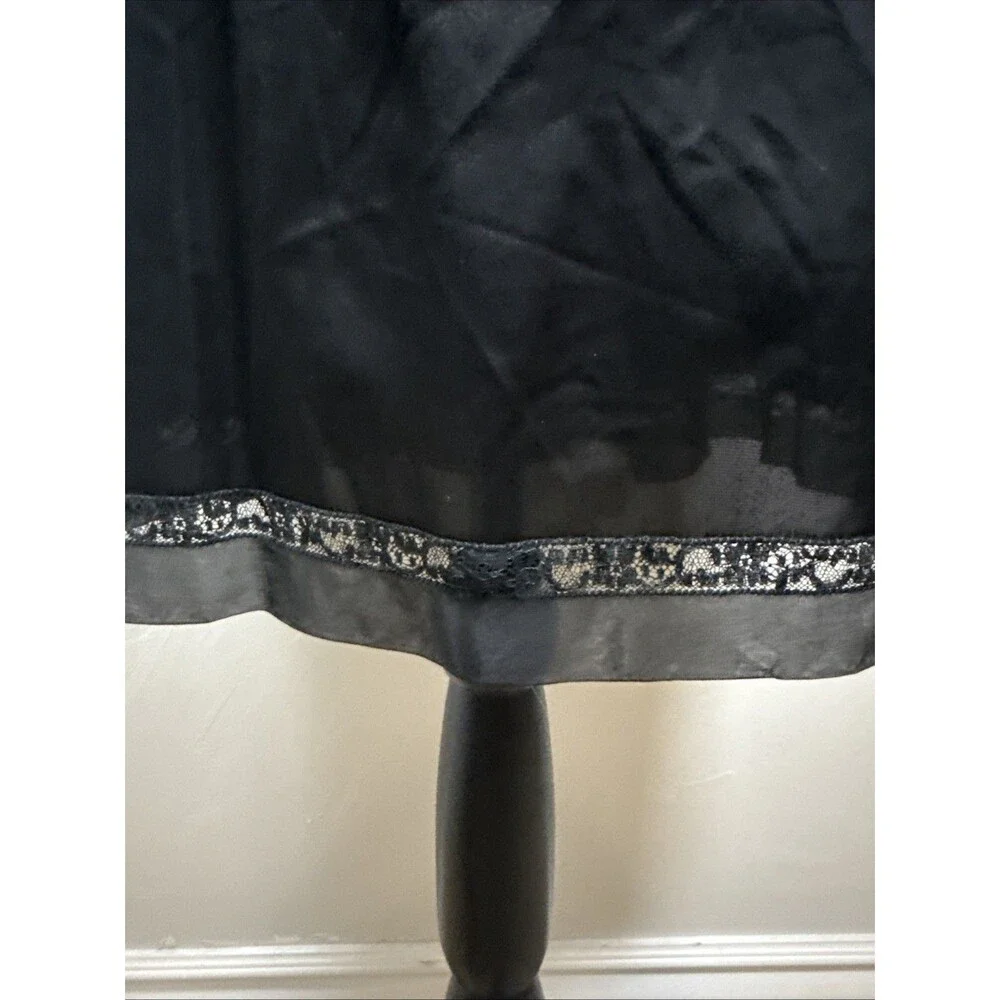 Shadowline black slip