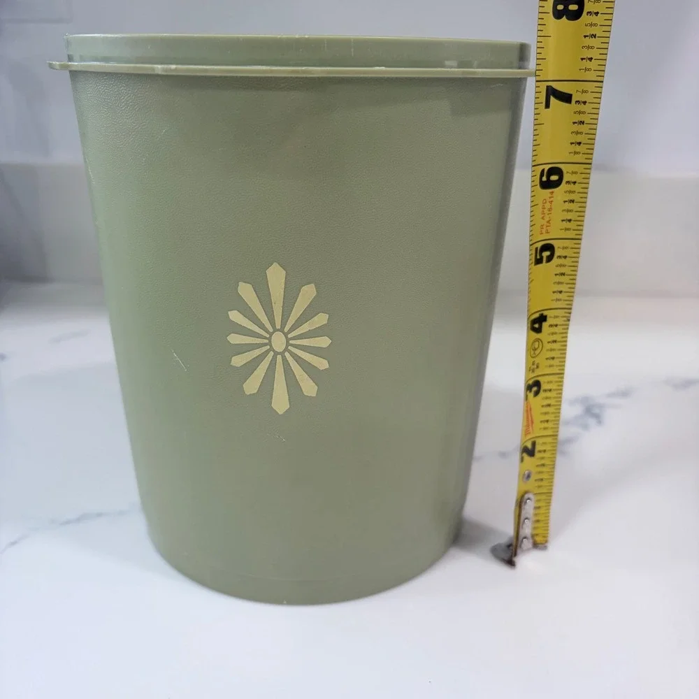 Tupperware vintage servalier