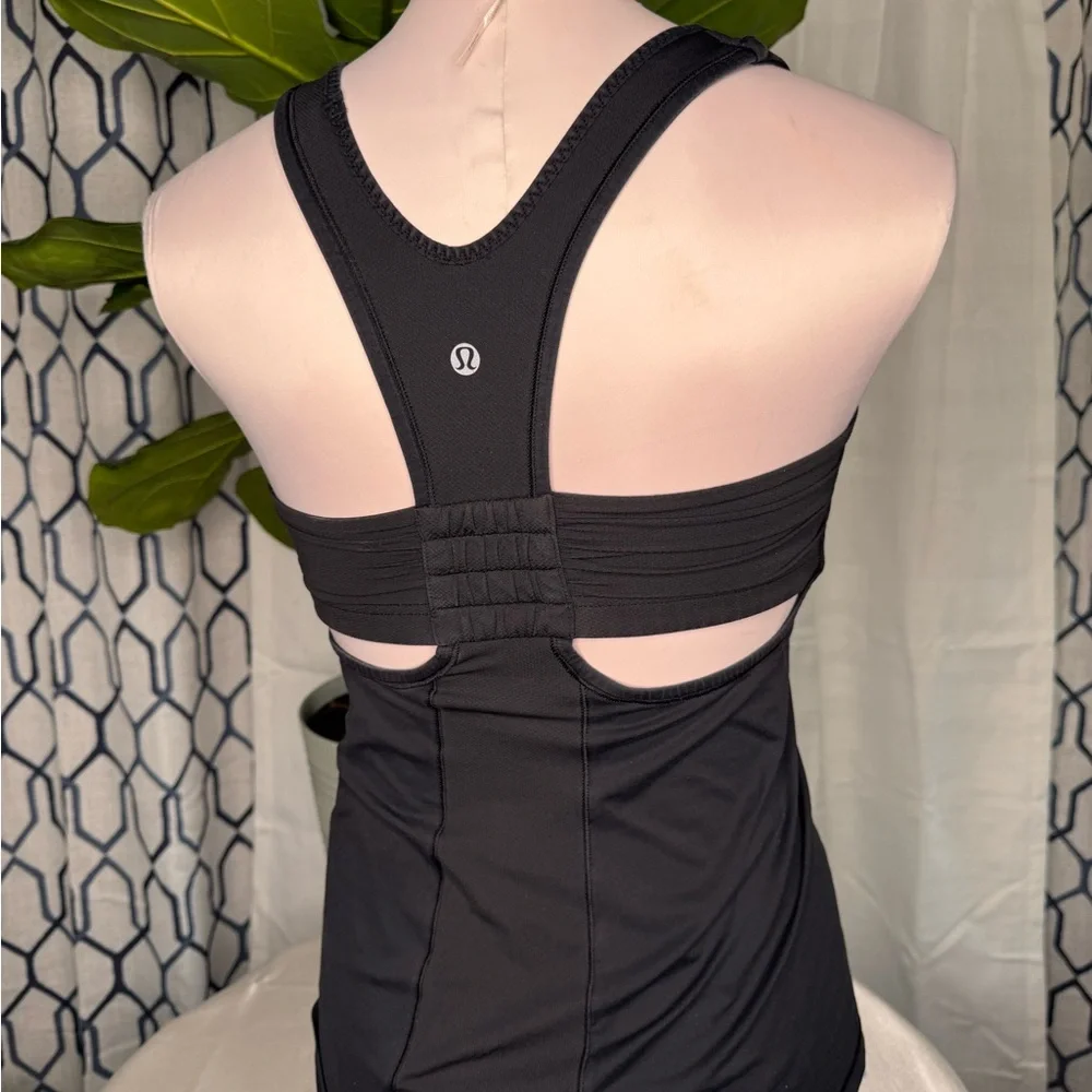 Lululemon Black Sleeveless Tank Top