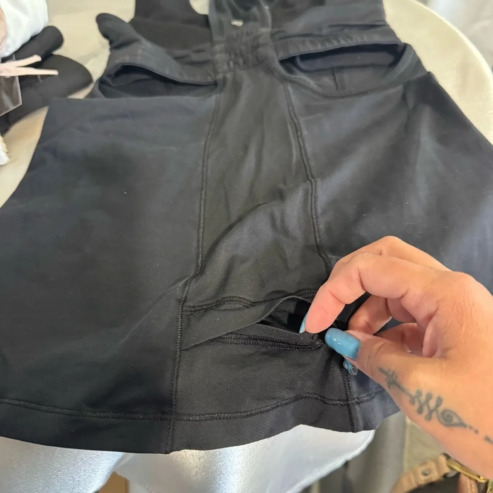 Lululemon Black Sleeveless Tank Top
