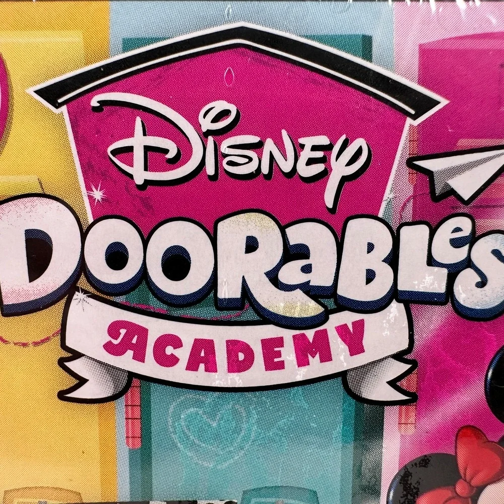 Disney Doorables Academy Surprise‎ Lockers WINNIE THE POOH Special Edition NEW