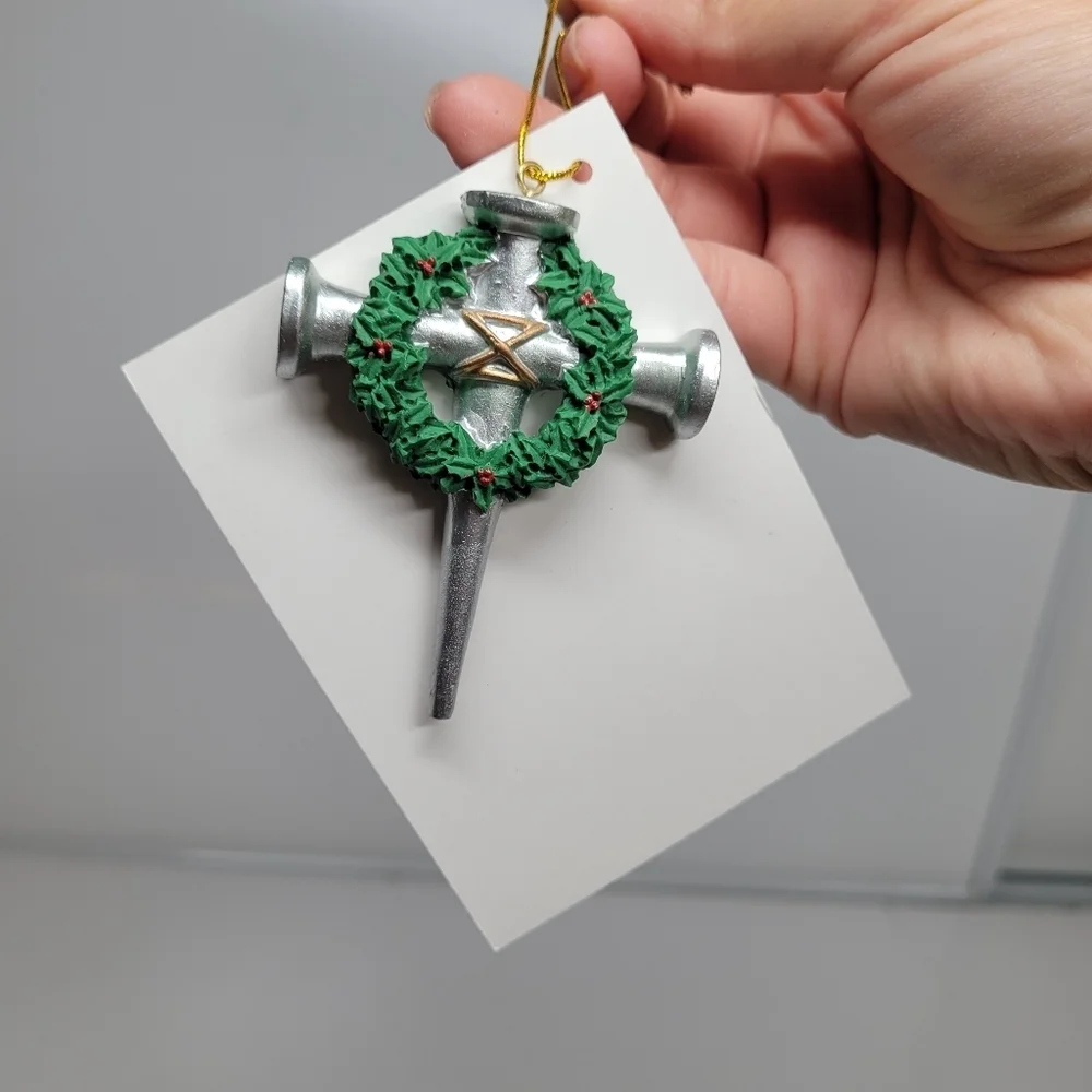 Vintage The Holly Wreath Cross Of‎ Nails Jesus Ornament Card Gift Present Resin