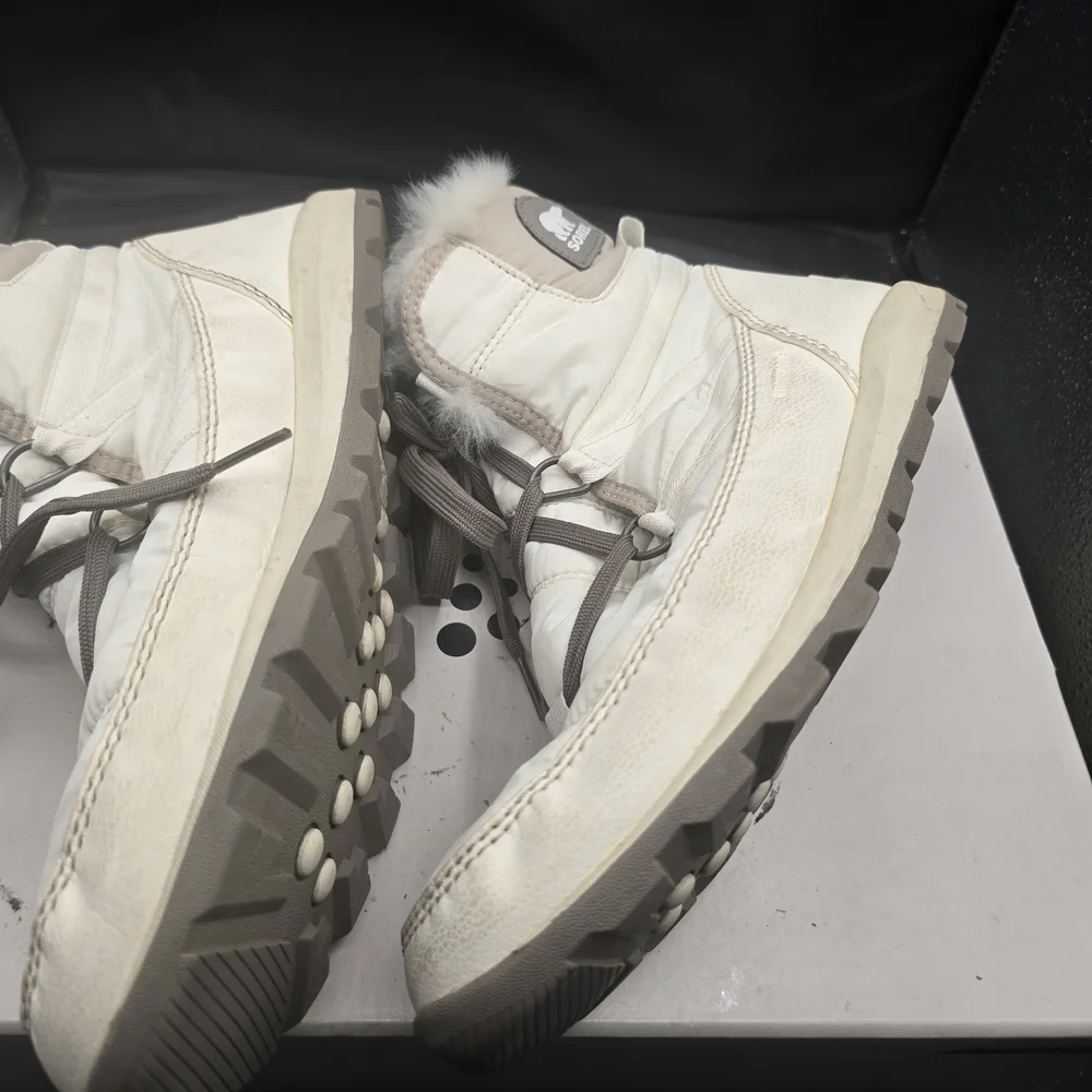 Sorel Men's Cream and Tan‎ Snow Boots