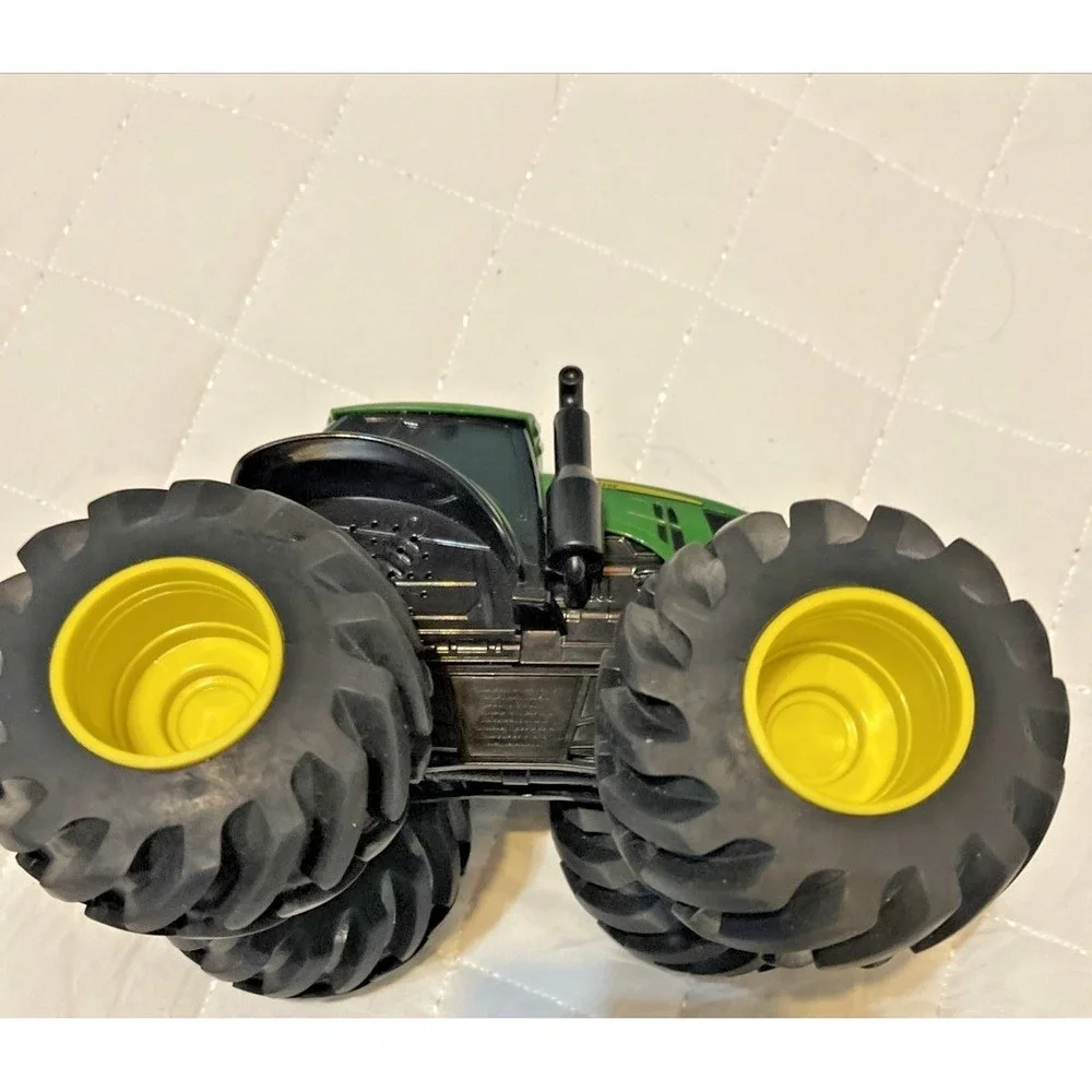 Tomy john deere