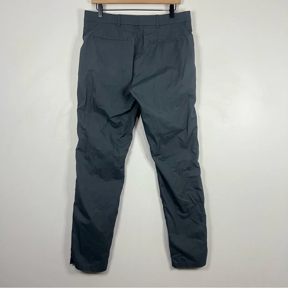 Hill City hand loops zip