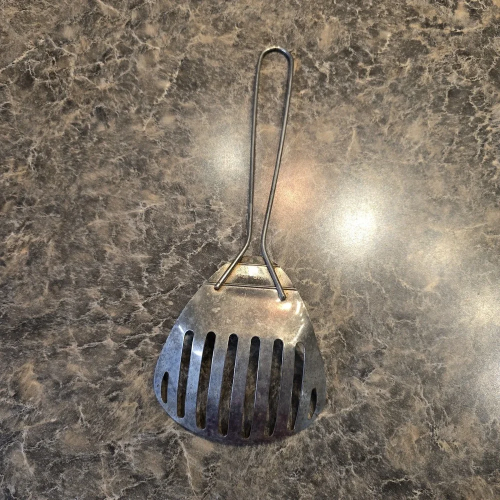 The Unbranded Brand kong spatula