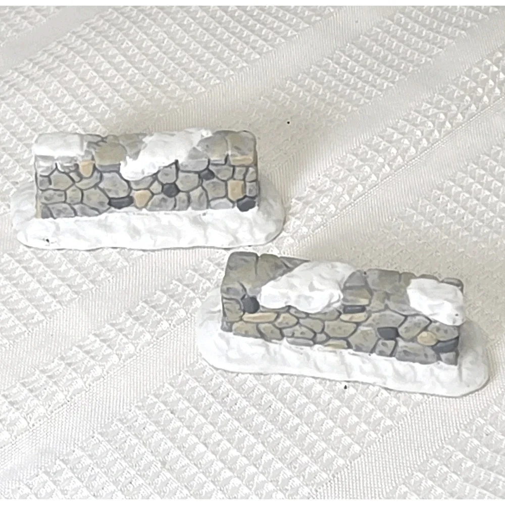 Christmas Village Snowy‎ Stone Wall  Porcelain 2 Segments 1.25