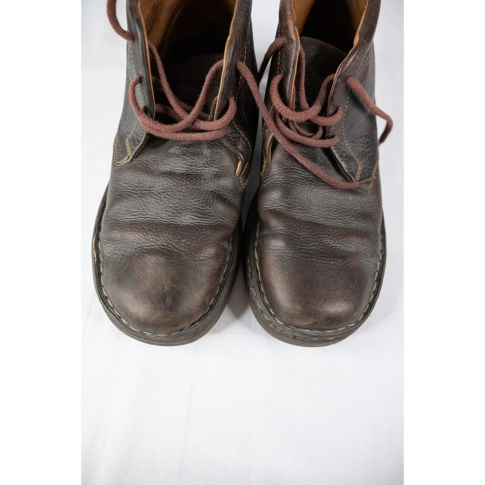 Born leather chukka