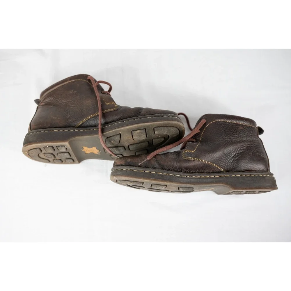 Born leather chukka