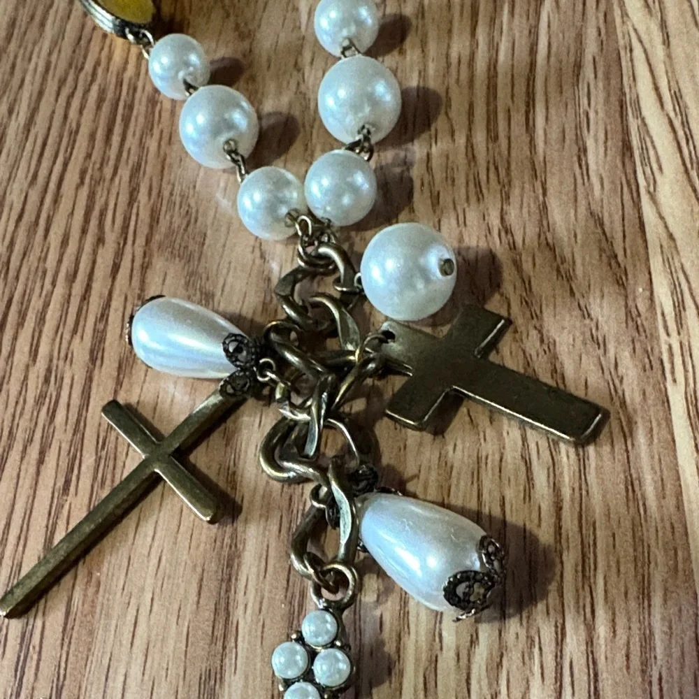 VCLM VINTAGE FAUX PEARL GOLD-TONE CROSS PENDANTS NECKLACE 29
