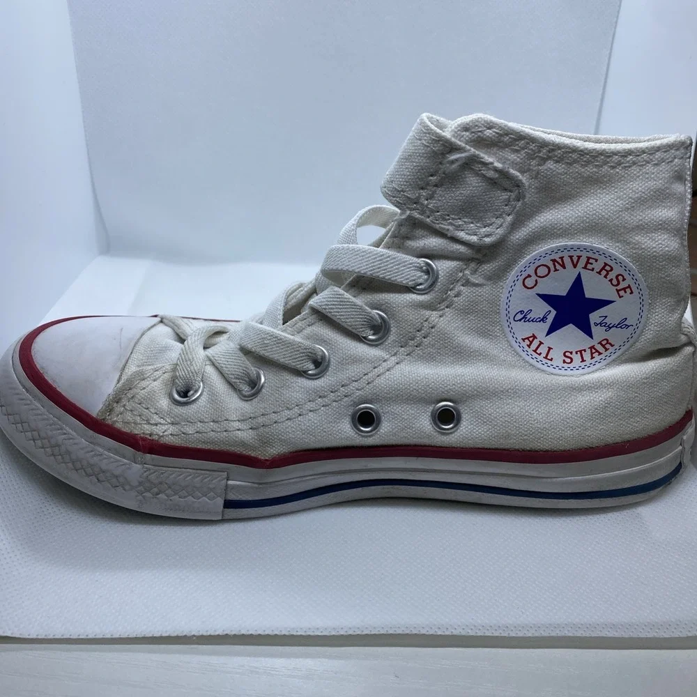 Converse some wear