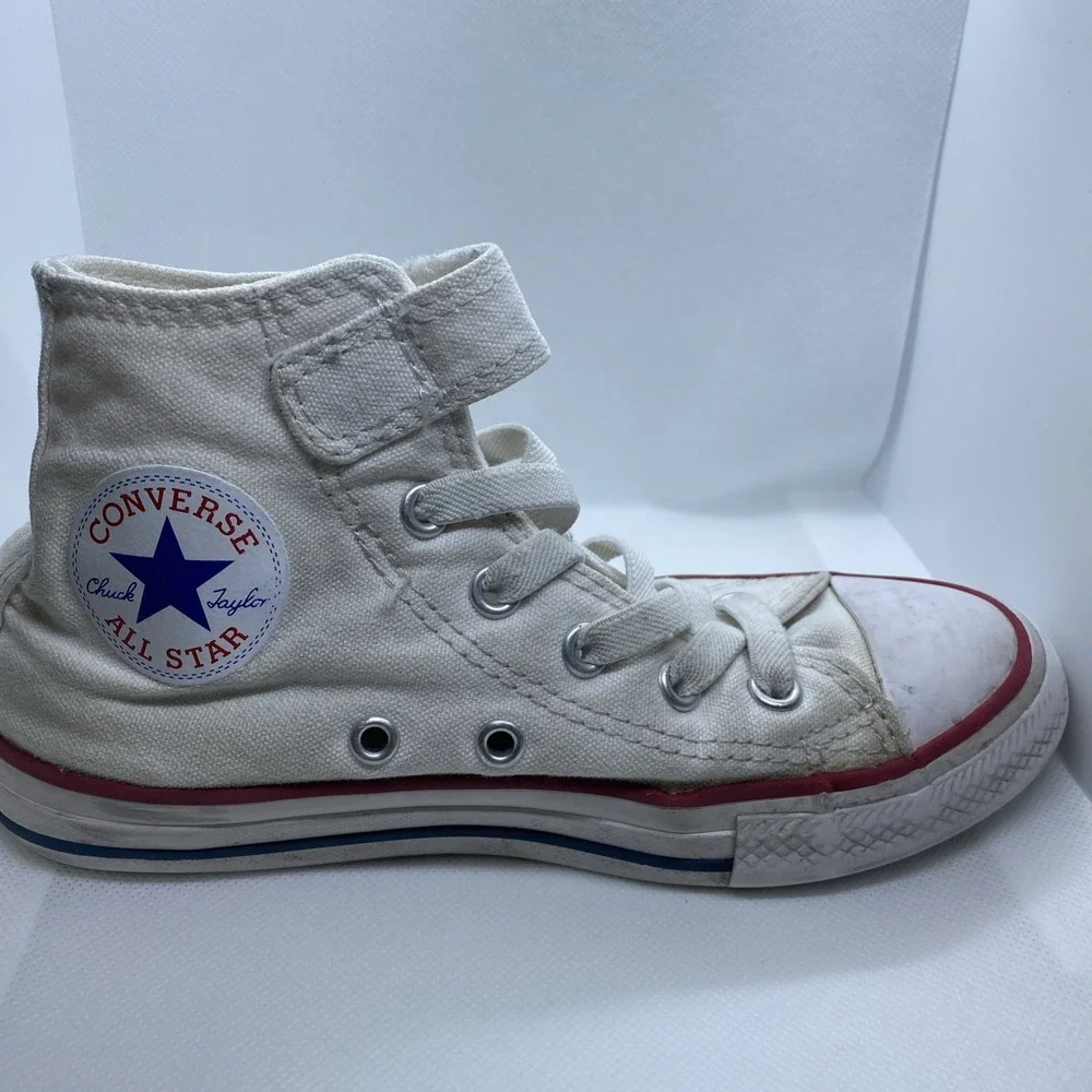 Converse some wear