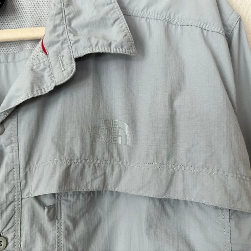 The North Face Men’s Light Gray Button Down Fishing Shirt, Size XXL