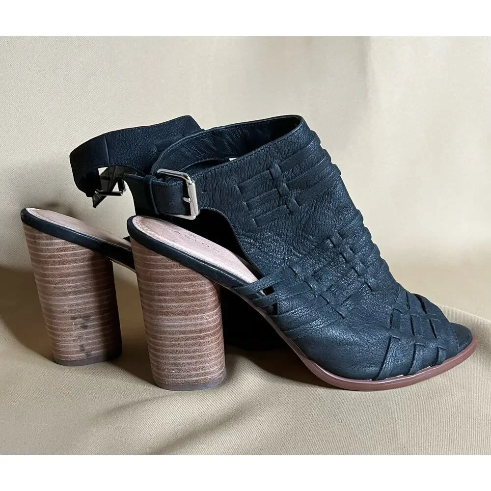 Caslon Martin Black Leather Block Heel Sandal 9.5 NWOT