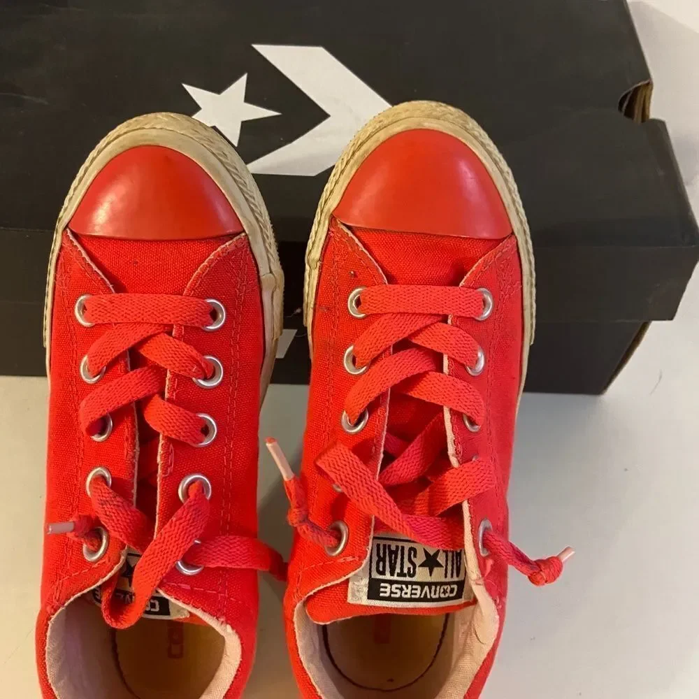 Converse scuffs minor youth