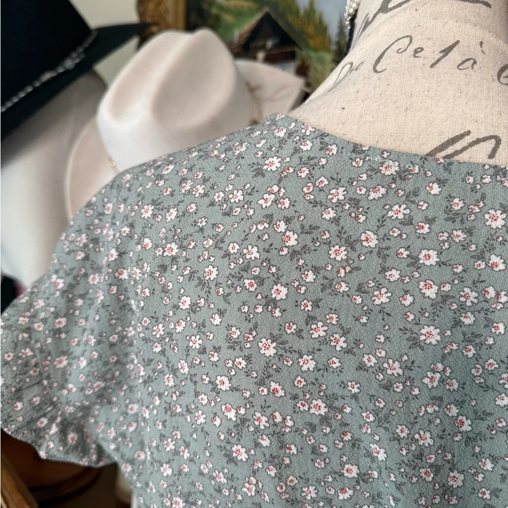 Blue Floral Flutter Sleeve V-Neck Midi Sundress NWOT