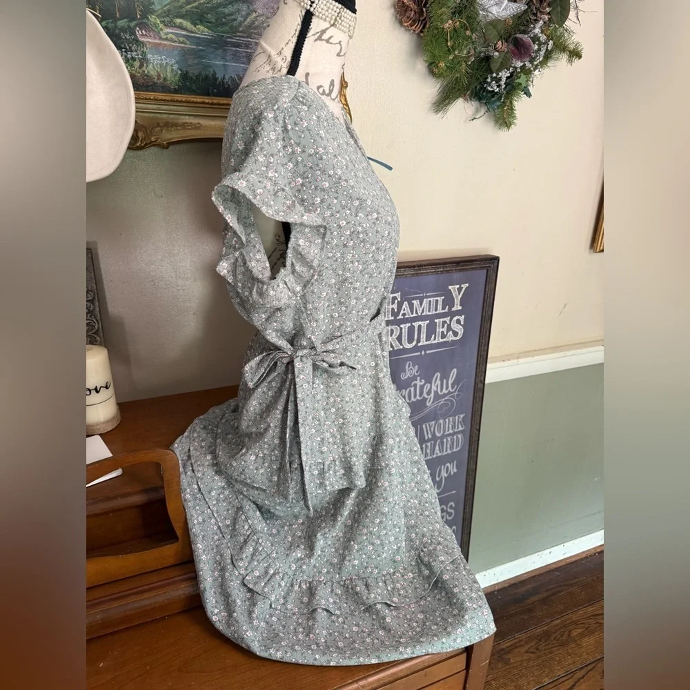 Blue Floral Flutter Sleeve V-Neck Midi Sundress NWOT